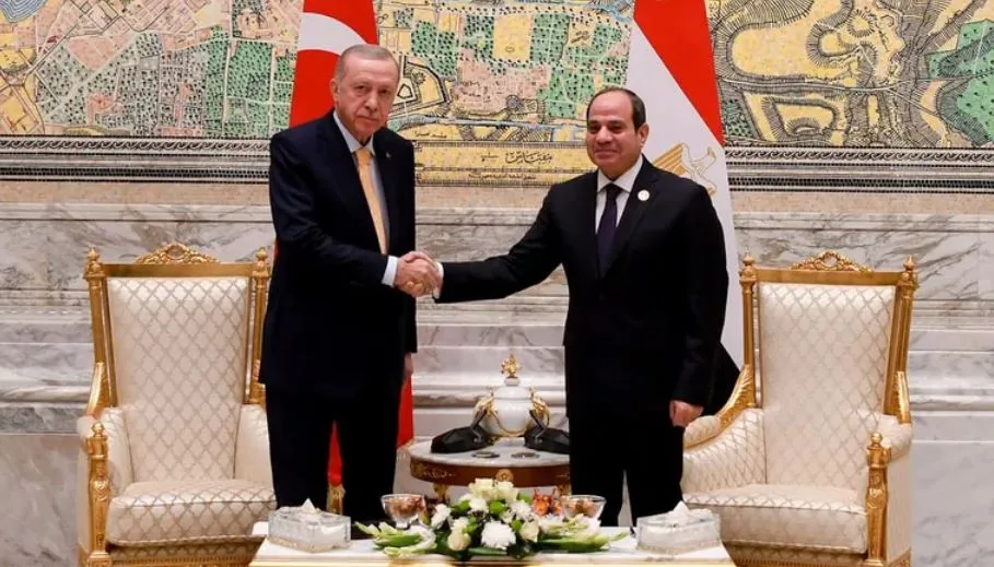 السيسي وأردوغان: ضرورة إنهاء التصعيد الإسرائيلي واستئناف المحادثات بين أمريكا وإيران بوساطة عمانية.. لا لتهجير الفلسطينيين. السيسي وأردوغان: ضرورة إنهاء التصعيد الإسرائيلي واستئناف المحادثات بين أمريكا وإيران بوساطة عمانية.. لا لتهجير الفلسطينيين.