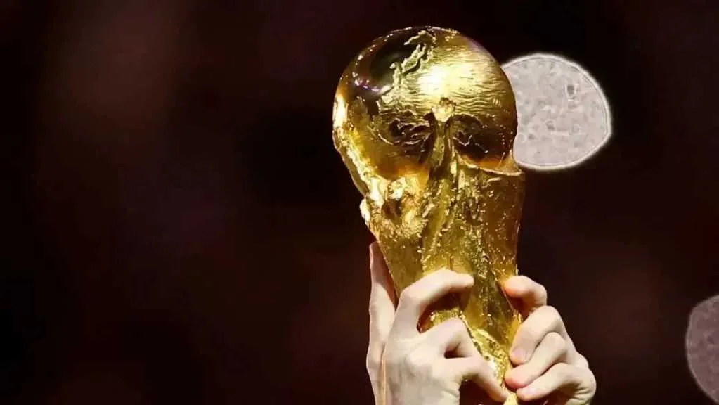 الفرصة الأخيرة للمنتخبين الأخضر وأسود الرافدين: جدول مباريات تصفيات آسيا المؤهلة لكأس العالم 2026 اليوم الثلاثاء والقنوات الناقلة.