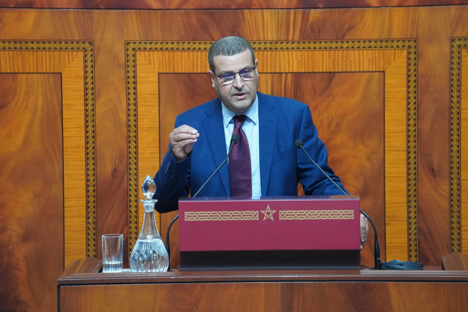 نقاش دستوري حول رفض الحكومة تقديم ومناقشة مشروعات القوانين في مجلس النواب نقاش دستوري حول رفض الحكومة تقديم ومناقشة مشروعات القوانين في مجلس النواب