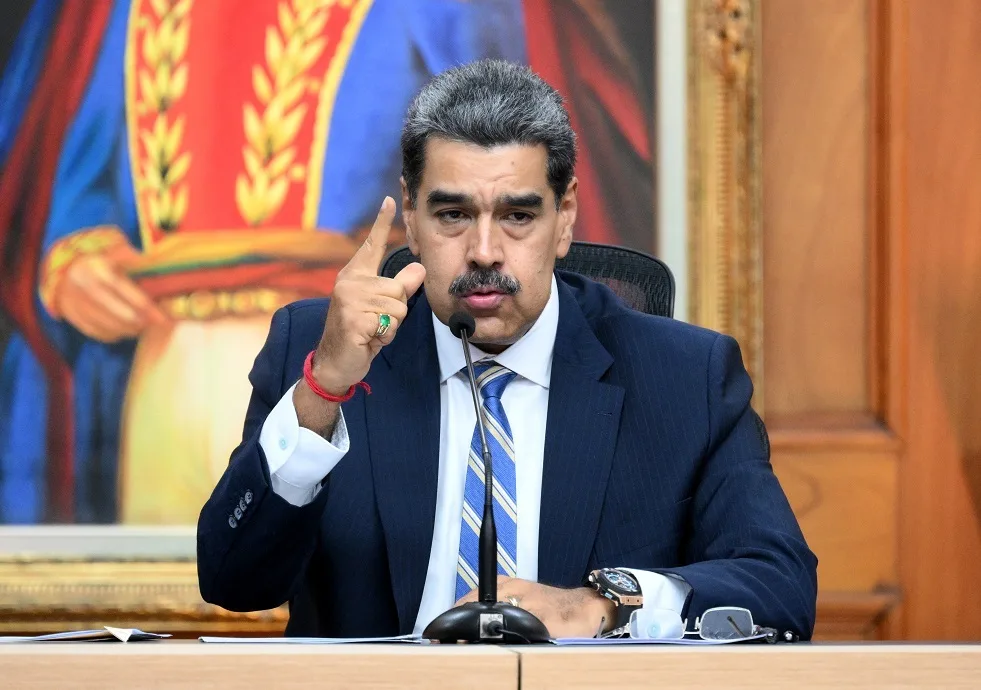 رئيس فنزويلا يعبر عن تضامنه مع إيران ويدعو لإنهاء “جنون” نتنياهو. رئيس فنزويلا يعبر عن تضامنه مع إيران ويدعو لإنهاء “جنون” نتنياهو.