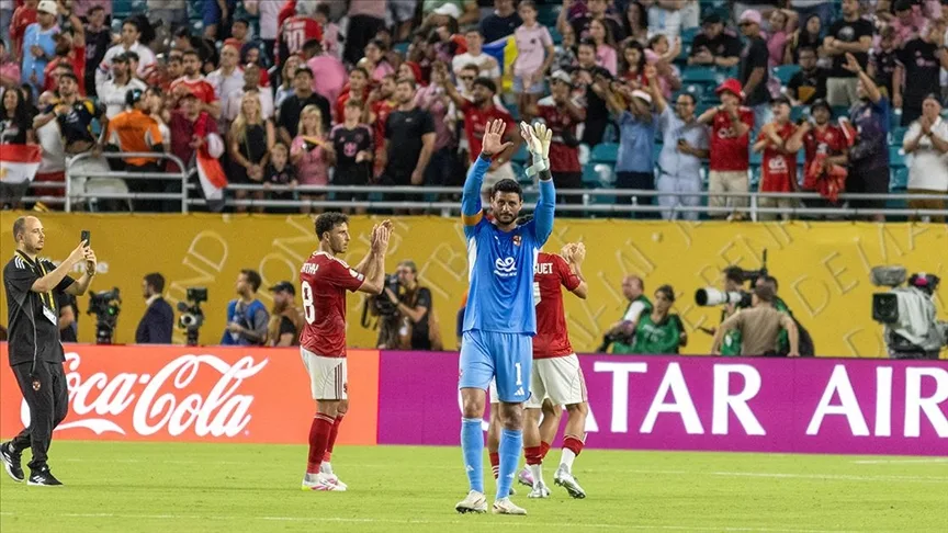 الأهلي ينطلق في بطولة كأس العالم للأندية بالتعادل أمام إنتر ميامي. الأهلي ينطلق في بطولة كأس العالم للأندية بالتعادل أمام إنتر ميامي.