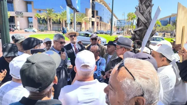 متقاعدو اتصالات المغرب يجتمعون لمناقشة العودة إلى الاحتجاجات متقاعدو اتصالات المغرب يجتمعون لمناقشة العودة إلى الاحتجاجات