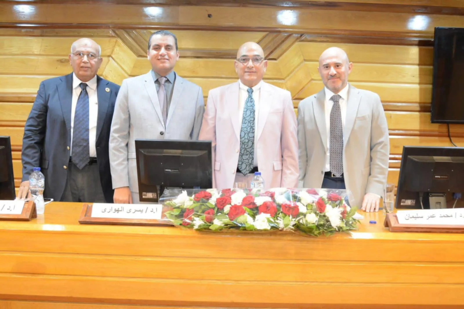 دراسة دكتوراه تبحث في فعالية تقنية الحقن الأسمنتي كعلاج لكسر العظام الناتج عن هشاشة العظام. دراسة دكتوراه تبحث في فعالية تقنية الحقن الأسمنتي كعلاج لكسر العظام الناتج عن هشاشة العظام.