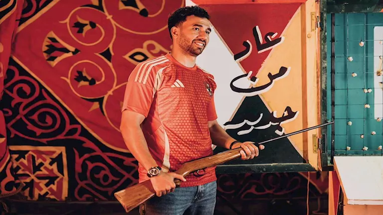 “7 وليس 27”: تريزيجيه يظهر لأول مرة في التتش بعد عودته إلى الأهلي (صورة) “7 وليس 27”: تريزيجيه يظهر لأول مرة في التتش بعد عودته إلى الأهلي (صورة)
