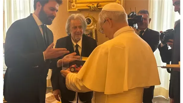 آل باتشينو يزور البابا ليو الرابع عشر في الفاتيكان آل باتشينو يزور البابا ليو الرابع عشر في الفاتيكان