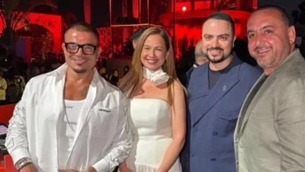 ريا أبي راشد تحتفل مع عمرو دياب بمناسبة افتتاح فندقه الجديد في دبي ريا أبي راشد تحتفل مع عمرو دياب بمناسبة افتتاح فندقه الجديد في دبي