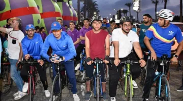 وزير الشباب ومحافظ دمياط ينظمان سباق دراجات بمناسبة العيد القومي