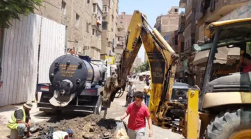 توقف مرور السيارات في قرية الأشراف بقنا نتيجة تكرار كسر في أنبوب مياه رئيسي