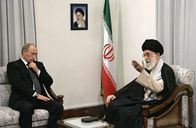 تحذير بوتين لخامنئي: رسالة قوية عقب محادثته مع ترامب تحذير بوتين لخامنئي: رسالة قوية عقب محادثته مع ترامب