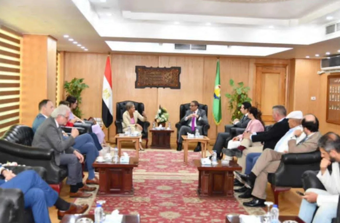 محافظ الفيوم يلتقي برئيسة وفد الاتحاد الأوروبي في مصر لتعزيز أوجه التعاون المشتركة محافظ الفيوم يلتقي برئيسة وفد الاتحاد الأوروبي في مصر لتعزيز أوجه التعاون المشتركة