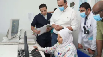 رئيس قطاع الرعاية الصحية يستمر في جولات متابعة تنفيذ خطة التأمين الصحي خلال فترة العيد