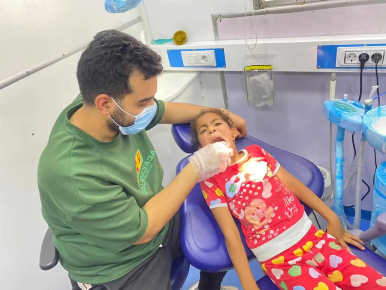 حملات طبية وتوعية صحية لـ500 شخص في أبو المطامير وأبو حمص حملات طبية وتوعية صحية لـ500 شخص في أبو المطامير وأبو حمص