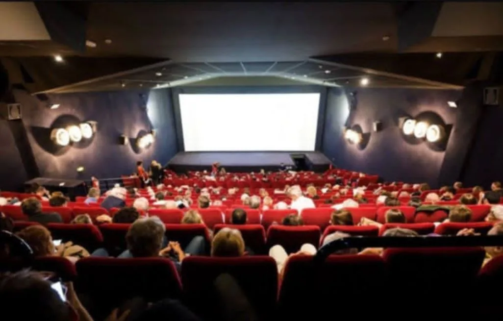 غرفة صناعة السينما ترفض رسوم الرقابة وتدعو إلى تعليقها: خطر على الإنتاجات الصغيرة ودور العرض غرفة صناعة السينما ترفض رسوم الرقابة وتدعو إلى تعليقها: خطر على الإنتاجات الصغيرة ودور العرض