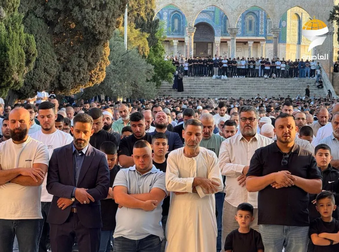 80 ألف مصلي يحتفلون بعيد الأضحى في الأقصى على الرغم من قيود الاحتلال 80 ألف مصلي يحتفلون بعيد الأضحى في الأقصى على الرغم من قيود الاحتلال