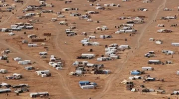 سكان مخيم الركبان يعودون إلى ديارهم في وسط سوريا
