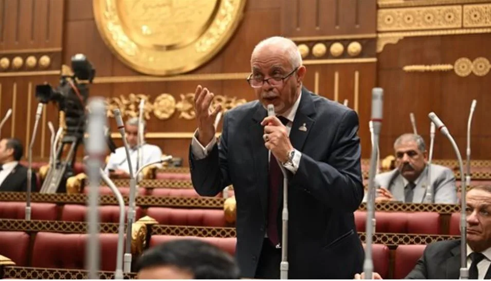 النائب حازم الجندي: مبادرة “مصر معاكم” تعكس تقدير الدولة لشهدائها وتضحياتهم الغالية من أجل أمن البلاد. النائب حازم الجندي: مبادرة “مصر معاكم” تعكس تقدير الدولة لشهدائها وتضحياتهم الغالية من أجل أمن البلاد.