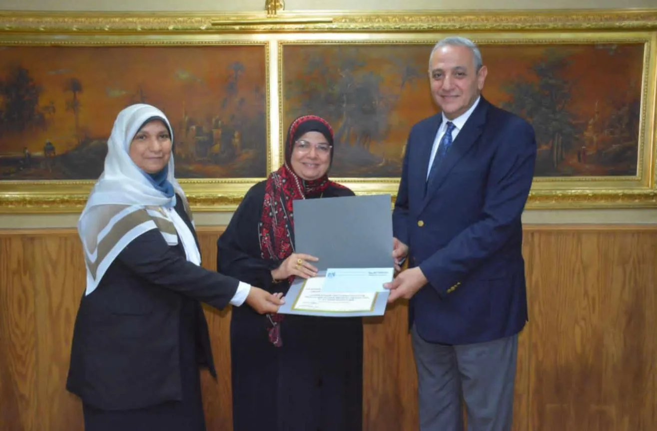 تقدير لجهود الأمهات المتميزات في الغربية: قصص كفاح ملهمة خلال احتفالية الوفاء للوطن. تقدير لجهود الأمهات المتميزات في الغربية: قصص كفاح ملهمة خلال احتفالية الوفاء للوطن.