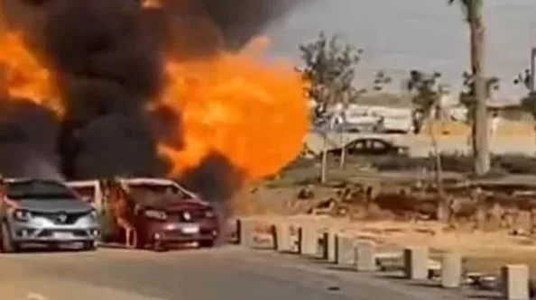 انفجار على طريق الواحات: جهاز مدينة 6 أكتوبر يوضح أن التنسيق مع المرافق مسؤولية شركة المقاولات انفجار على طريق الواحات: جهاز مدينة 6 أكتوبر يوضح أن التنسيق مع المرافق مسؤولية شركة المقاولات