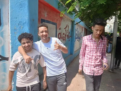 طلاب الثانوية العامة في 6 أكتوبر: امتحانات اللغة الفرنسية والألمانية كانت أسهل من الأعوام الماضية