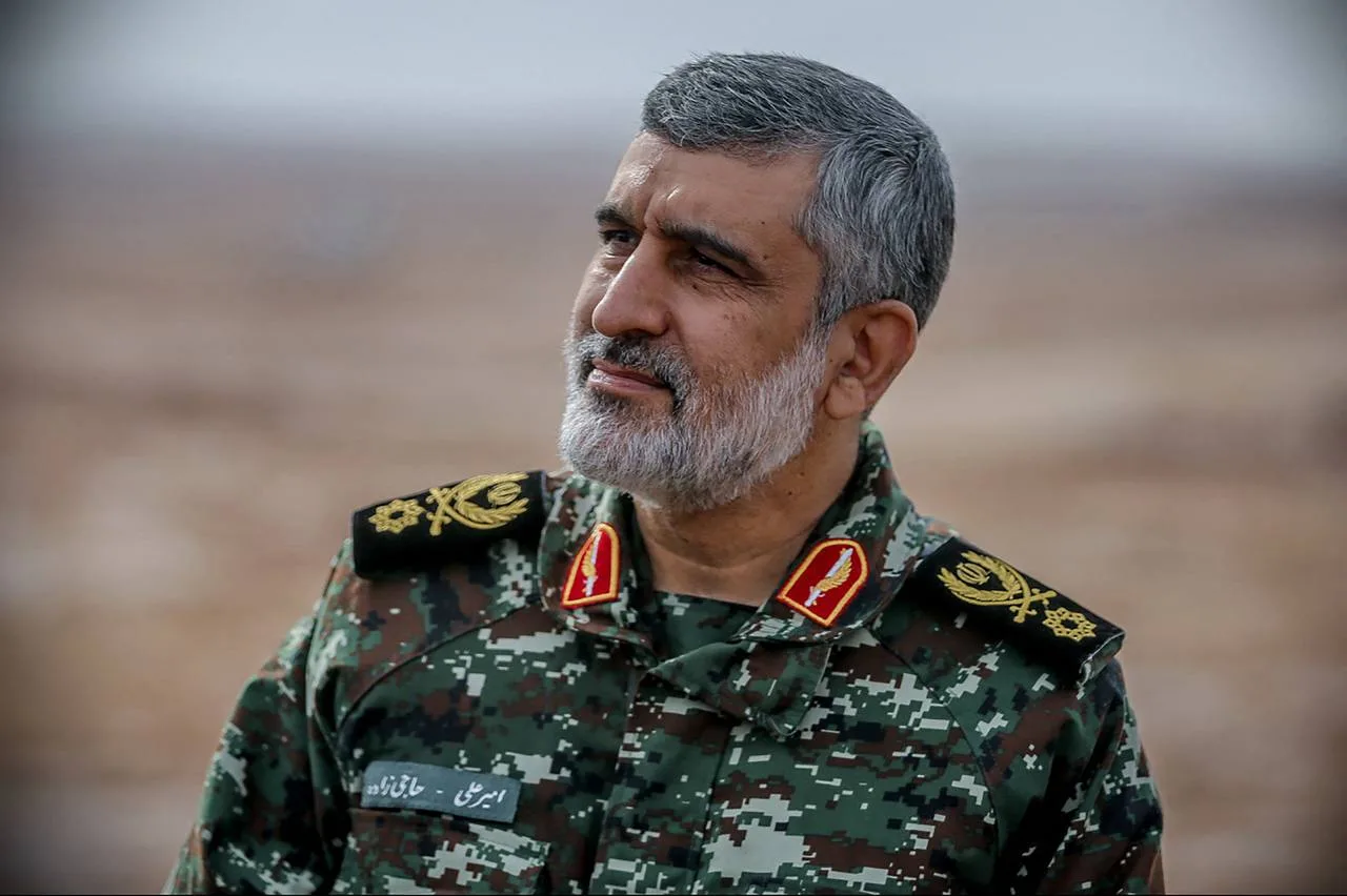 الحرس الثوري الإيراني يعلن عن وفاة 7 من القيادات البارزة في القوة الجوية الفضائية. الحرس الثوري الإيراني يعلن عن وفاة 7 من القيادات البارزة في القوة الجوية الفضائية.