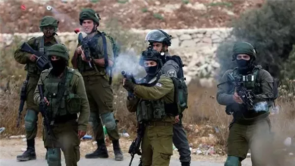 التقارير الإسرائيلية: 10 جنود مصابين في هجوم بخان يونس، أربعة منهم في حالة خطرة التقارير الإسرائيلية: 10 جنود مصابين في هجوم بخان يونس، أربعة منهم في حالة خطرة
