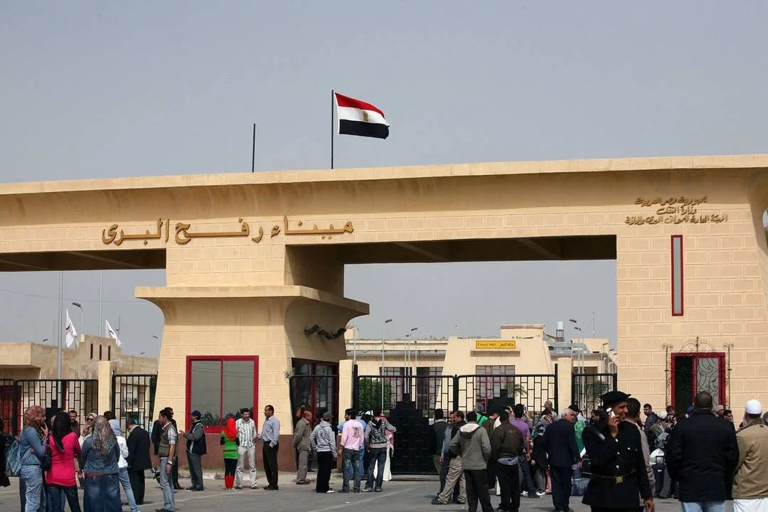 9,605 أسر من الجرحى والمرضى محاصَرة في مصر 9,605 أسر من الجرحى والمرضى محاصَرة في مصر