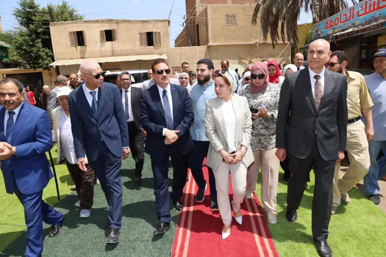 محافظ المنوفية يطلق قافلة طبية شاملة في منشأة سلطان احتفالاً بالعيد القومي محافظ المنوفية يطلق قافلة طبية شاملة في منشأة سلطان احتفالاً بالعيد القومي