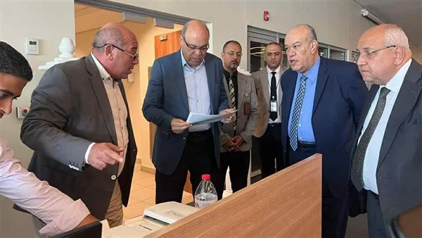 وزير الطيران يزور المنشآت التشغيلية في مطار القاهرة الدولي وزير الطيران يزور المنشآت التشغيلية في مطار القاهرة الدولي