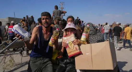 مدير منظمة الإغاثة الطبية في غزة: استهداف المدنيين أثناء توزيع المساعدات يعد جريمة لا تُغتفر مدير منظمة الإغاثة الطبية في غزة: استهداف المدنيين أثناء توزيع المساعدات يعد جريمة لا تُغتفر