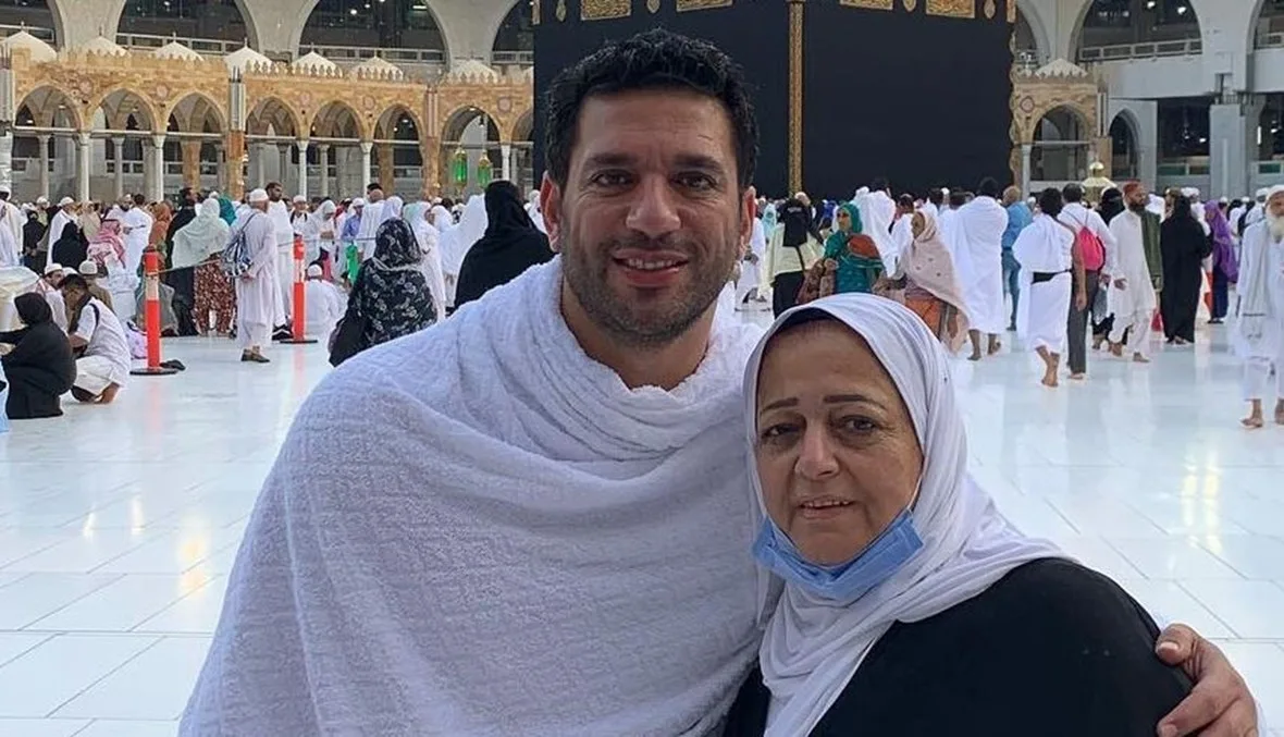 حسن الرداد: هذا العيد له طابع خاص مع قدوم ابنتي فادية، وقد أطلقت عليها اسم والدتي الراحلة. حسن الرداد: هذا العيد له طابع خاص مع قدوم ابنتي فادية، وقد أطلقت عليها اسم والدتي الراحلة.