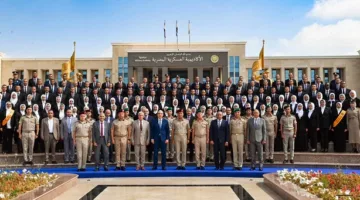 الأكاديمية العسكرية تَحتفي بتخرج دورتين تدريبيتين لمهندسي وزارة الموارد المائية والري ومهندسي المركز الوطني للخطط.