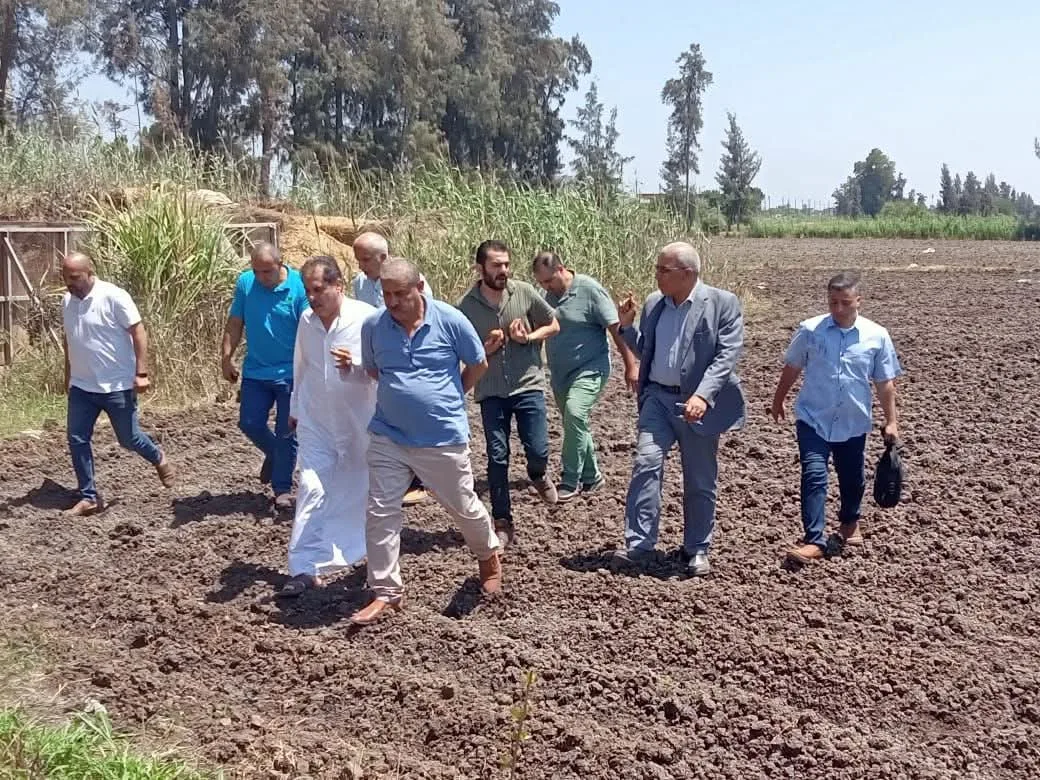 مدير هيئة الإصلاح الزراعي يزور أنشطة الهيئة والجمعيات في محافظة الدقهلية مدير هيئة الإصلاح الزراعي يزور أنشطة الهيئة والجمعيات في محافظة الدقهلية