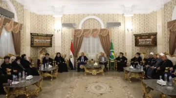 محافظ المنيا يرحب بالمعزين بعيد الأضحى في ديوان المحافظة