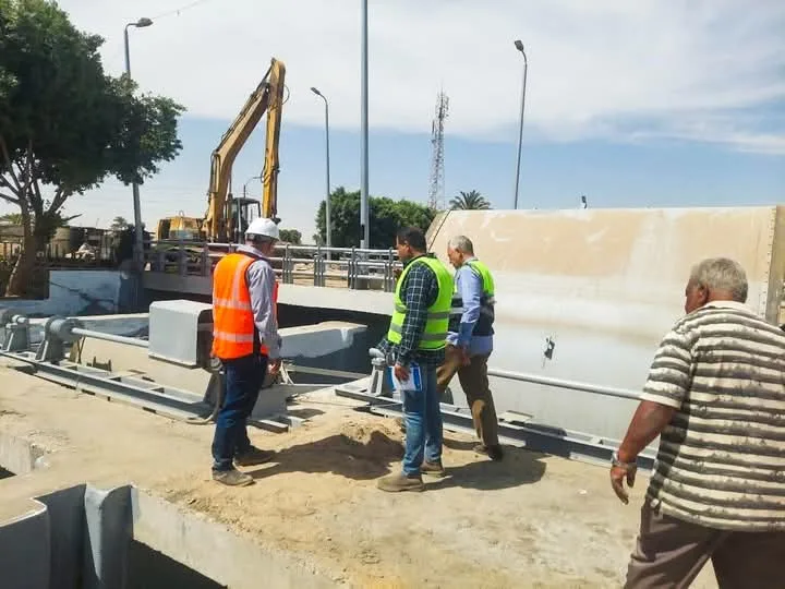 وزير الري يثني على جهود جميع موظفي الوزارة الذين استمروا في العمل بإخلاص خلال إجازة عيد الأضحى المبارك. وزير الري يثني على جهود جميع موظفي الوزارة الذين استمروا في العمل بإخلاص خلال إجازة عيد الأضحى المبارك.