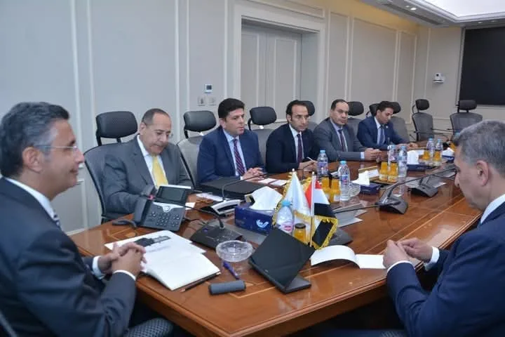 اجتماع وزير التموين مع ممثلي قطاع المواد الغذائية ونقابة تجار التموين في الجيزة اجتماع وزير التموين مع ممثلي قطاع المواد الغذائية ونقابة تجار التموين في الجيزة
