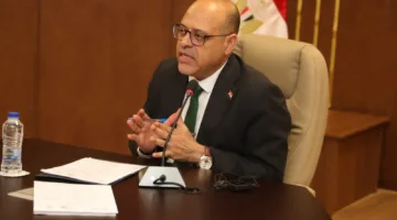 وزير العمل محمد جبران يتحدث في مؤتمر صحفي بمناسبة “اليوم العالمي لمكافحة عمل الأطفال”