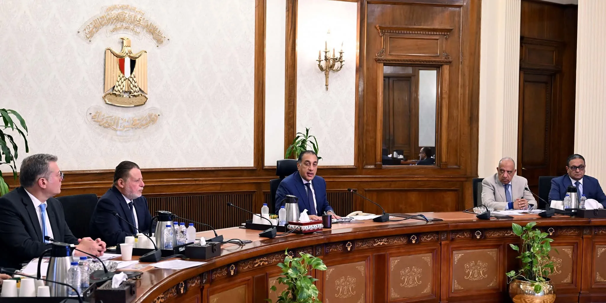 رئيس وزراء مصر يراقب استراتيجية تأمين احتياطي كافٍ من المحروقات والغاز الطبيعي رئيس وزراء مصر يراقب استراتيجية تأمين احتياطي كافٍ من المحروقات والغاز الطبيعي