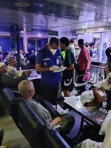 وصل 306 حجاج و7 حافلات إلى ميناء نويبع البحري وصل 306 حجاج و7 حافلات إلى ميناء نويبع البحري