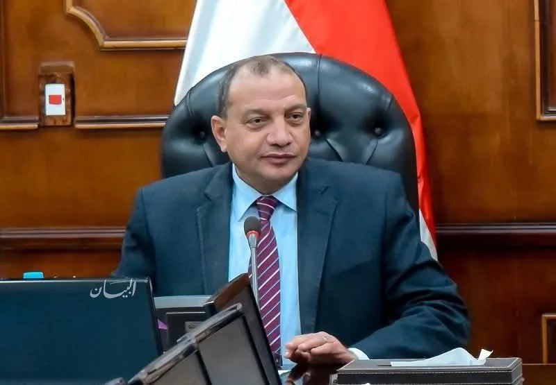 رئيس جامعة بني سويف يتولى رئاسة اجتماعي قسم اللغات والترجمة وتطوير مهارات أعضاء هيئة التدريس رئيس جامعة بني سويف يتولى رئاسة اجتماعي قسم اللغات والترجمة وتطوير مهارات أعضاء هيئة التدريس