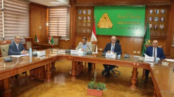 رئيس جامعة المنوفية يترأس لجنة لاجراء مقابلات لاختيار مديري العموم وأمناء الكليات الجدد