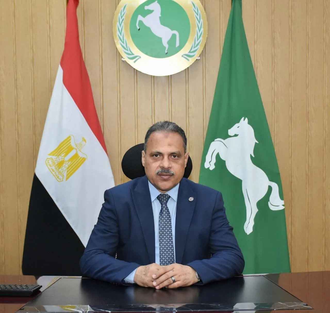 محافظ الشرقية يعبر عن حزنه لوفاة السيدة نسرين محمد أحمد، فنية تمريض بالإدارة الصحية بمدينة العاشر من رمضان. محافظ الشرقية يعبر عن حزنه لوفاة السيدة نسرين محمد أحمد، فنية تمريض بالإدارة الصحية بمدينة العاشر من رمضان.