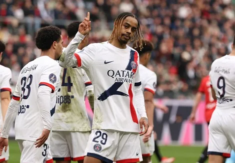 تنافس شديد بين ليفربول وبايرن ميونخ للتعاقد مع نجم باريس تنافس شديد بين ليفربول وبايرن ميونخ للتعاقد مع نجم باريس