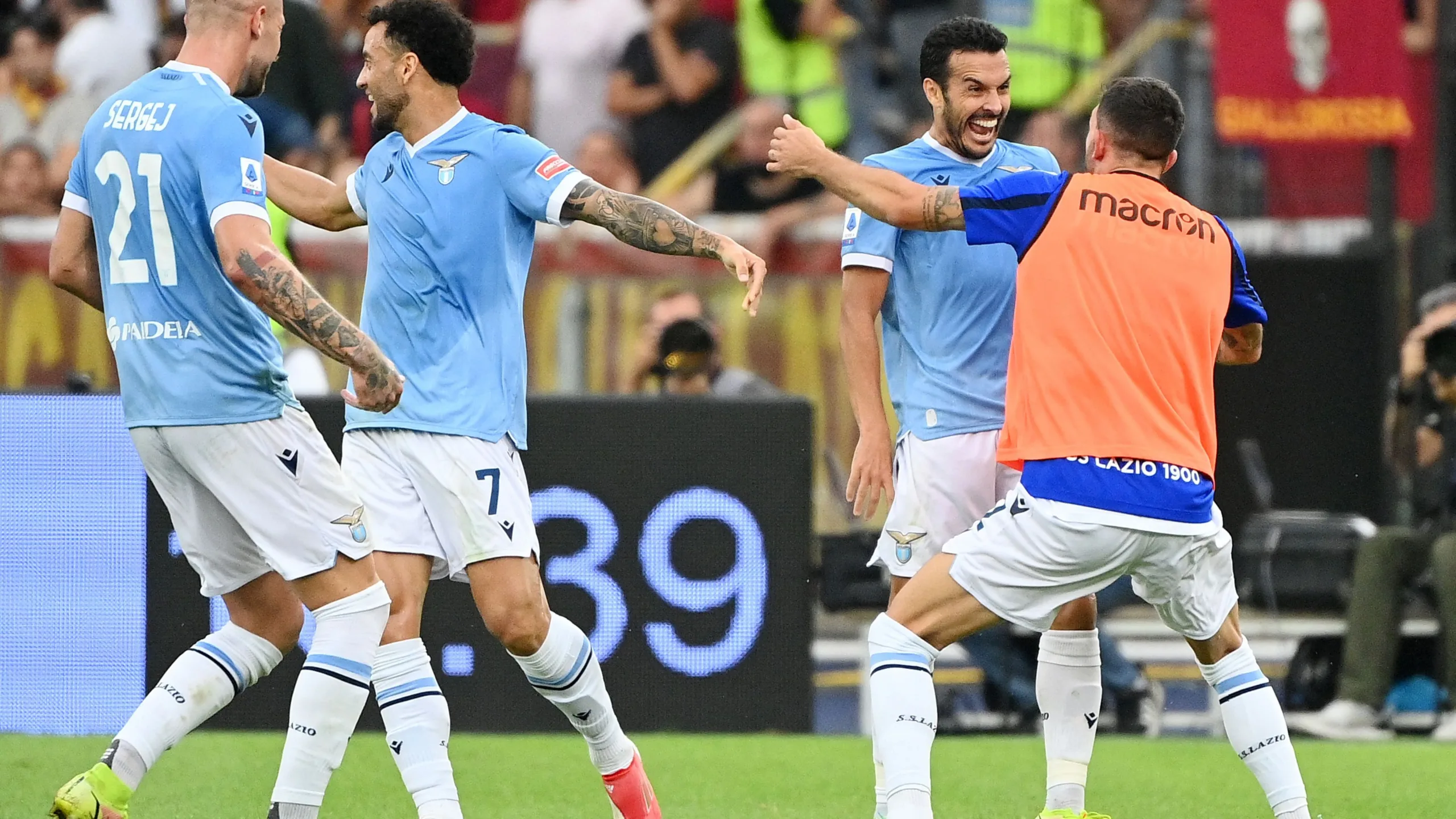 لاتسيو يعلن عن تمديد عقد مهاجمه بدرو رودريجيز حتى عام 2026 لاتسيو يعلن عن تمديد عقد مهاجمه بدرو رودريجيز حتى عام 2026