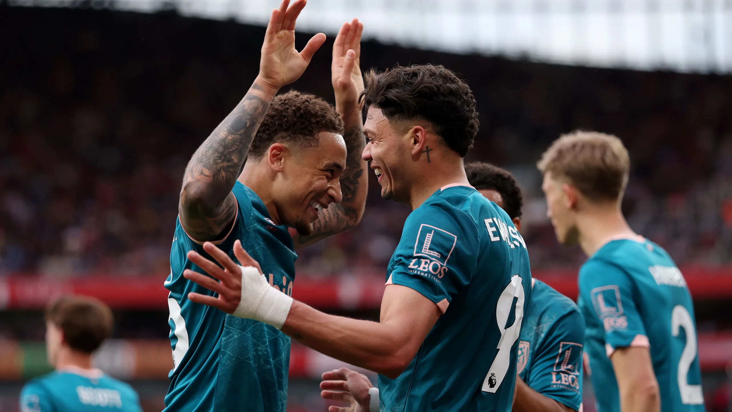 بورنموث يوقع مع لاعب من الدوري الفرنسي في انتظار صفقة ليفربول. بورنموث يوقع مع لاعب من الدوري الفرنسي في انتظار صفقة ليفربول.