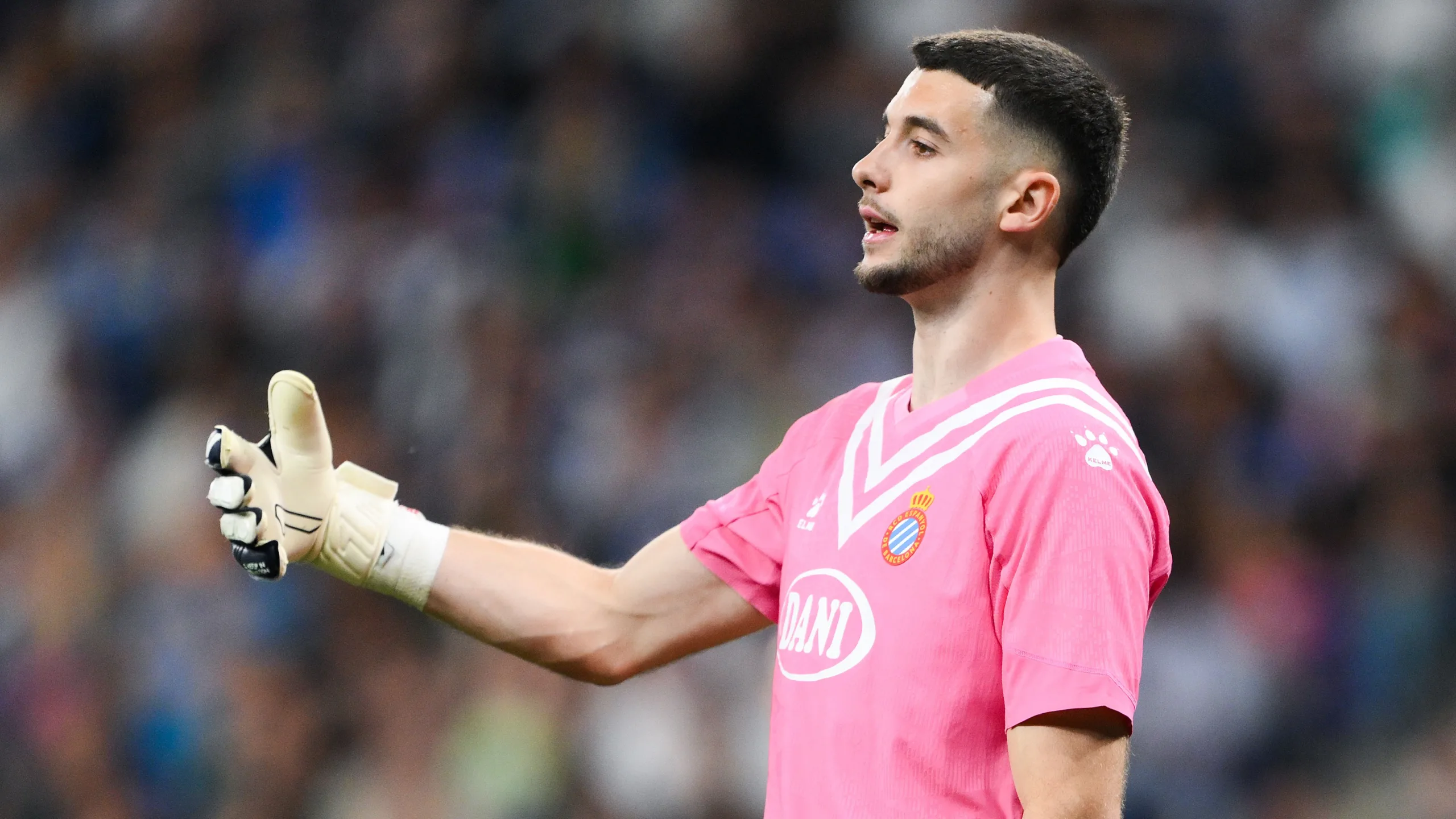 برشلونة يُنجح في انتقال خوان جارسيا من إسبانيول برشلونة يُنجح في انتقال خوان جارسيا من إسبانيول
