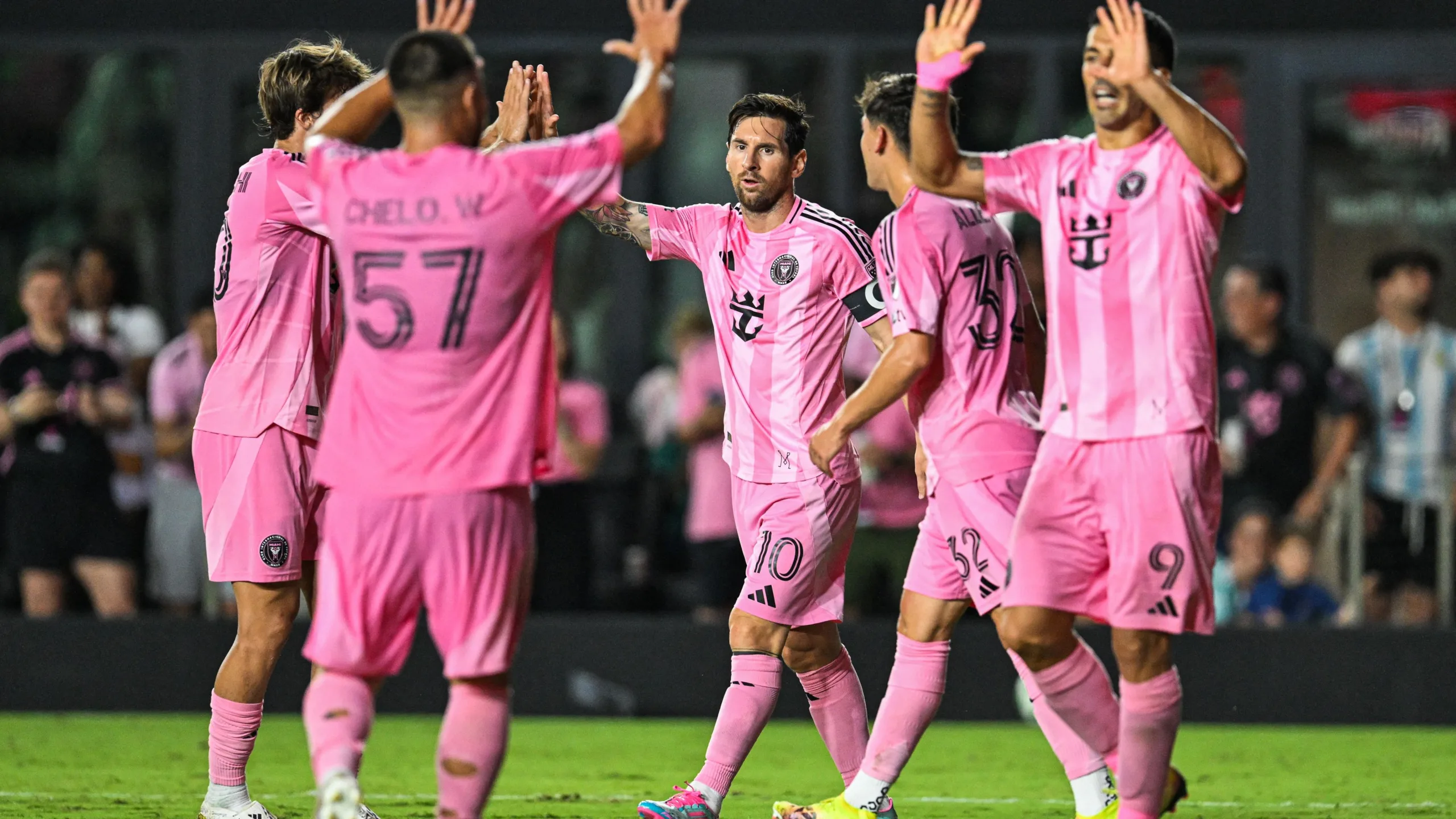ميسي وسواريز يهيمنان على تشكيل إنتر ميامي في كأس العالم للأندية ميسي وسواريز يهيمنان على تشكيل إنتر ميامي في كأس العالم للأندية