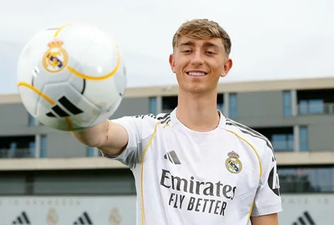 هويسن: الانتقال إلى ريال مدريد كان أولى أمنياتي هويسن: الانتقال إلى ريال مدريد كان أولى أمنياتي