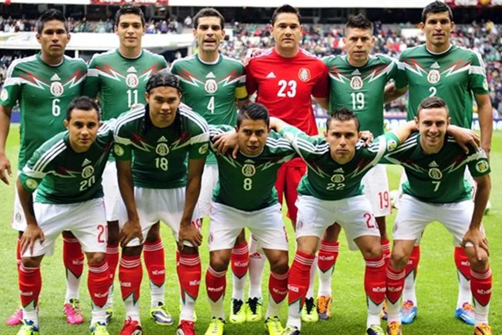 المكسيك تتصدر قائمة المستضيفين للبطولة، وهي الأولى التي تستضيف كأس العالم ثلاث مرات. المكسيك تتصدر قائمة المستضيفين للبطولة، وهي الأولى التي تستضيف كأس العالم ثلاث مرات.
