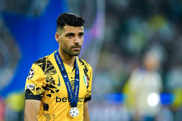 طارمي محاصر في إيران.. ومخاوف من عدم مشاركته مع إنتر ميلان في كأس العالم للأندية طارمي محاصر في إيران.. ومخاوف من عدم مشاركته مع إنتر ميلان في كأس العالم للأندية
