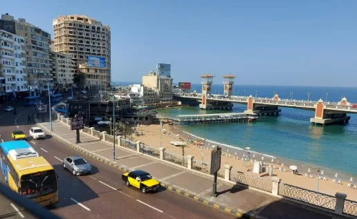 طقس ربيعي دافئ في الإسكندرية على الرغم من تحذيرات الأرصاد بشأن هطول الأمطار طقس ربيعي دافئ في الإسكندرية على الرغم من تحذيرات الأرصاد بشأن هطول الأمطار